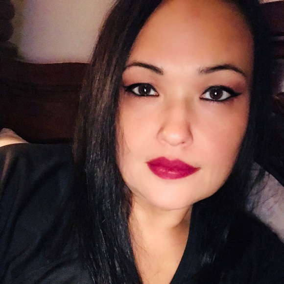 Meet your Posher, Angela - Picture 3 of 3